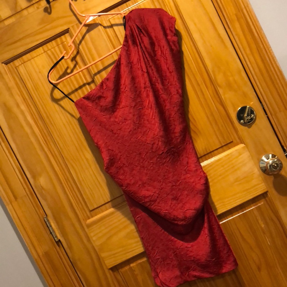 One shoulder red dress